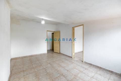 ANG1355 - Moradia T2 para Venda em Porto de Mós