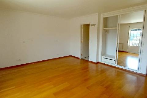 ANG1424 - Moradia T2 para Venda em Reguengo do Fetal, Batalha