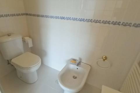 ANG1424 - Moradia T2 para Venda em Reguengo do Fetal, Batalha