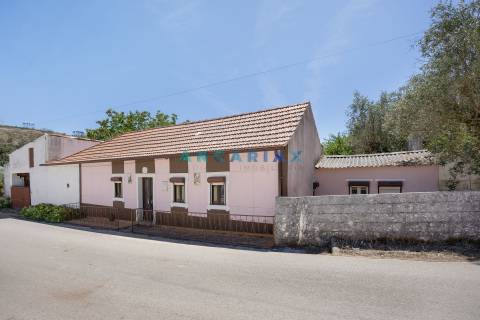 ANG1435 - Moradia T3 para Venda em Arrimal, Porto de Mós