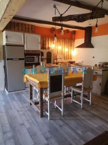 ANG1436 - Moradia T2 + T1 para Venda em Mendiga, Porto de Mós