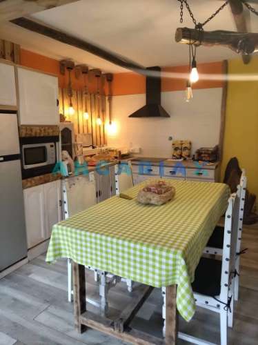 ANG1436 - Moradia T2 + T1 para Venda em Mendiga, Porto de Mós