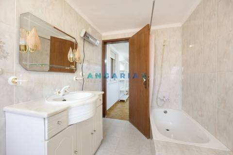 ANG1438 - Moradia T4 para Venda em Leiria