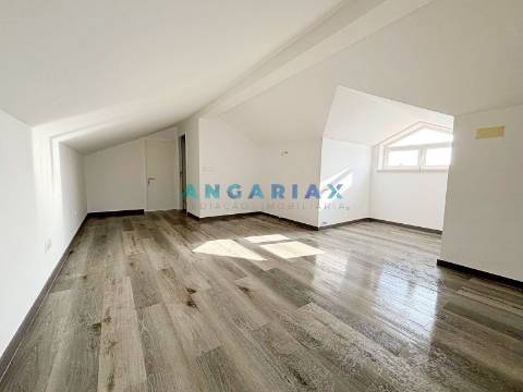 ANG1442 - Moradia T5 para Venda em Valado dos Frades, Nazaré