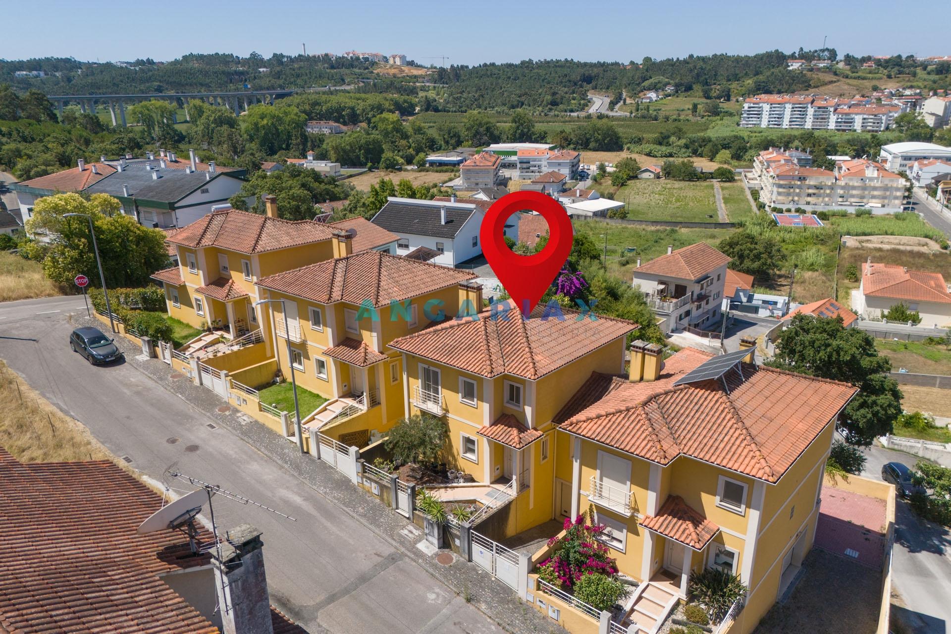 ANG1446 - Moradia T4 para Venda em Leiria