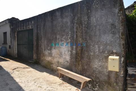 ANG1451 - Moradias T3 e T2 para Venda em Figueiró dos Vinhos