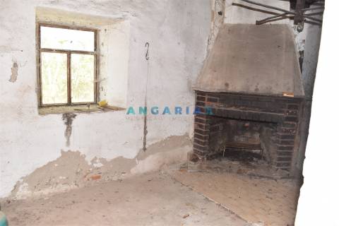 ANG1451 - Moradias T3 e T2 para Venda em Figueiró dos Vinhos