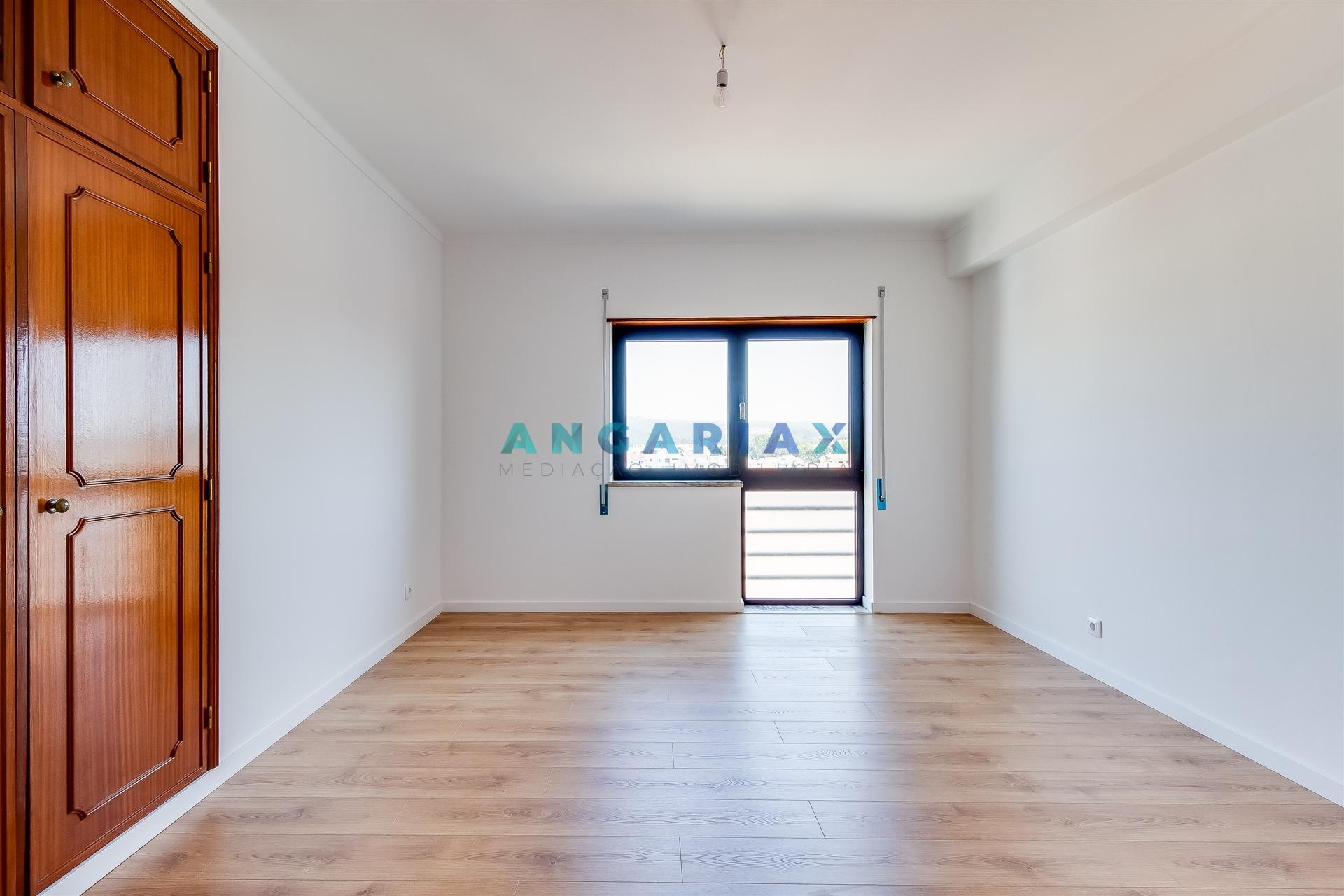 ANG1454 - Apartamento T3 para Venda em Figueira da Foz