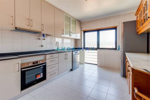 ANG1454 - Apartamento T3 para Venda em Figueira da Foz