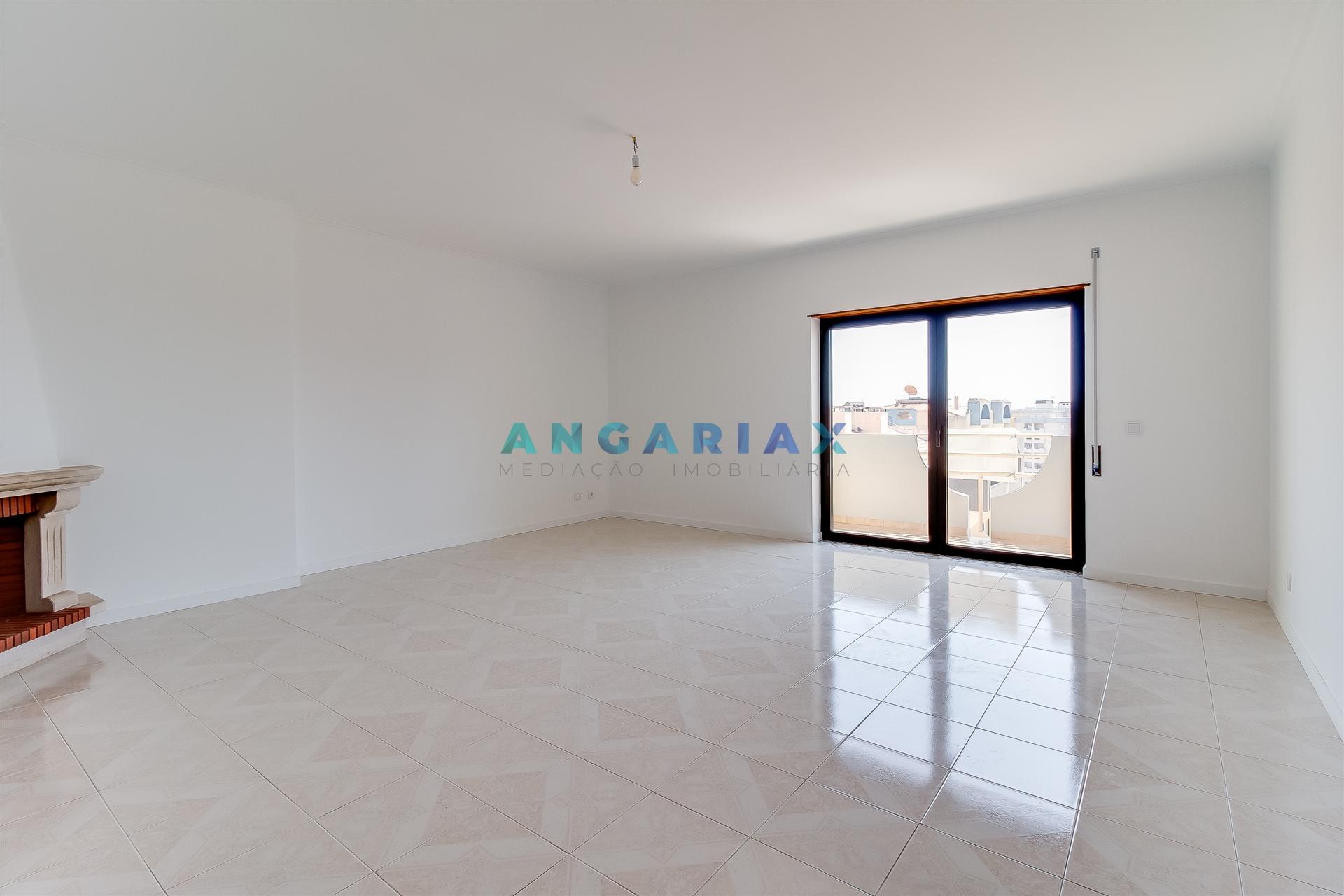 ANG1454 - Apartamento T3 para Venda em Figueira da Foz