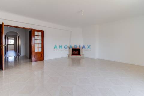 ANG1454 - Apartamento T3 para Venda em Figueira da Foz
