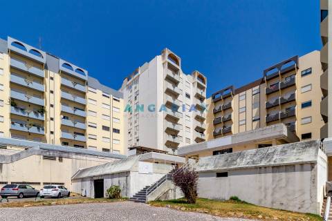 ANG1454 - Apartamento T3 para Venda em Figueira da Foz