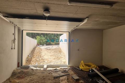 ANG1456 - Moradia T3 para Venda em Ourém