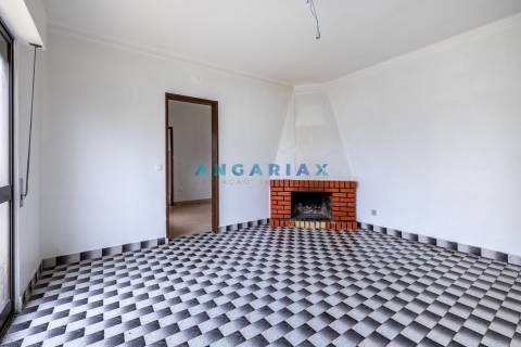 ANG1459 - Moradia T2 para Venda em Batalha