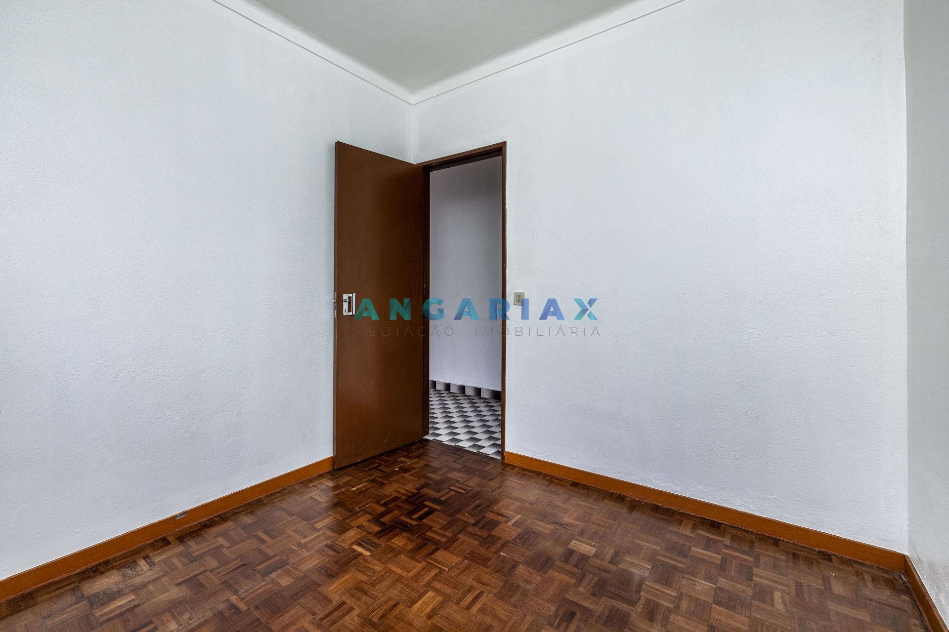 ANG1459 - Moradia T2 para Venda em Batalha