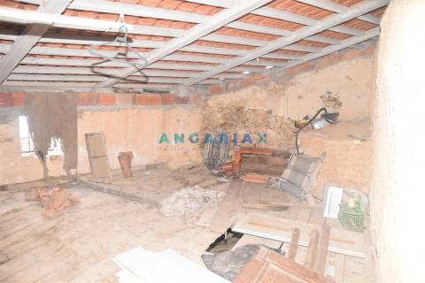 ANG1466 - Casa para Venda em Figueiró dos Vinhos