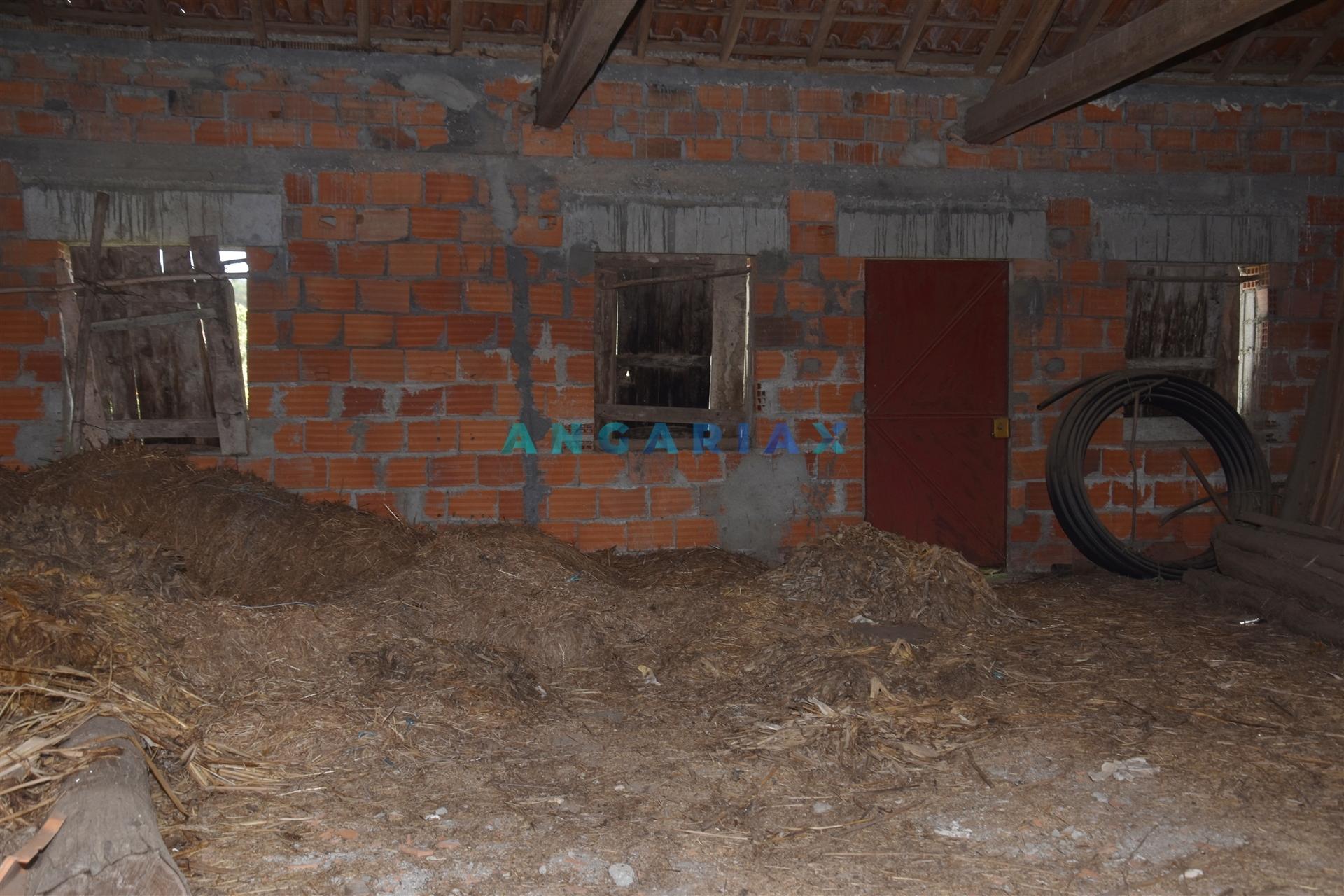 ANG1467 - Casa para Remodelação em Figueiró dos Vinhos