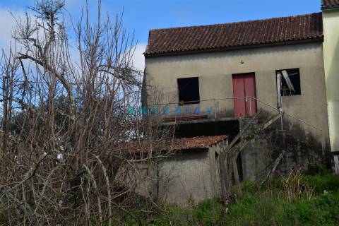 ANG1467 - Casa para Venda em Figueiró dos Vinhos