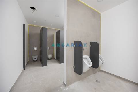 ANG1471 - Pavilhão para Venda em Alcobaça