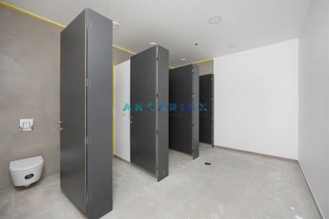 ANG1471 - Pavilhão para Venda em Alcobaça