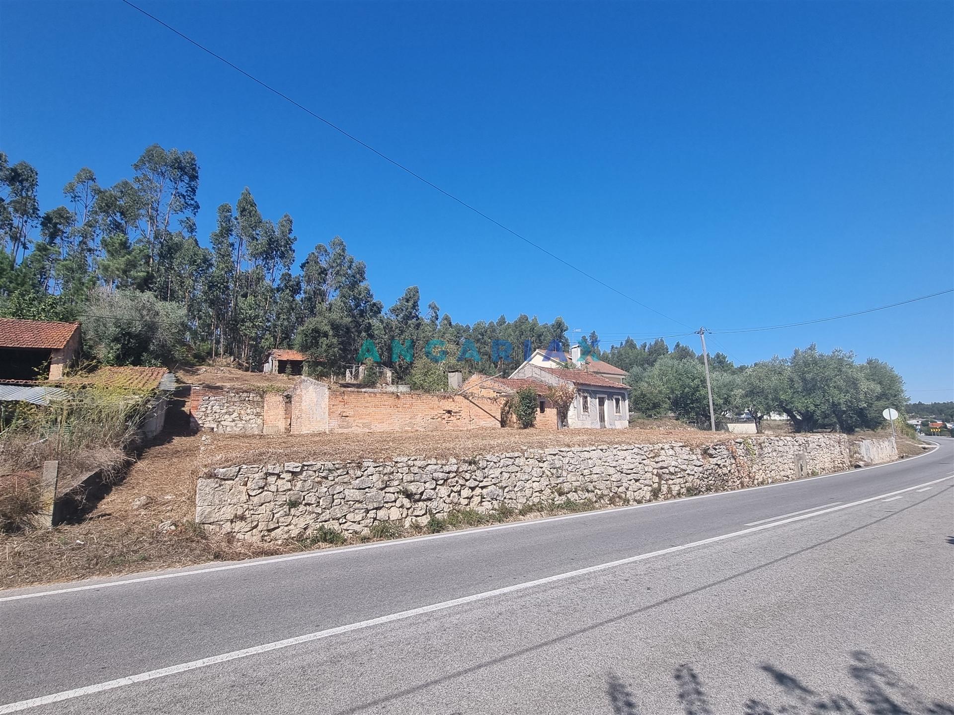 ANG1472 - Casa à Venda em Atouguia, Ourém