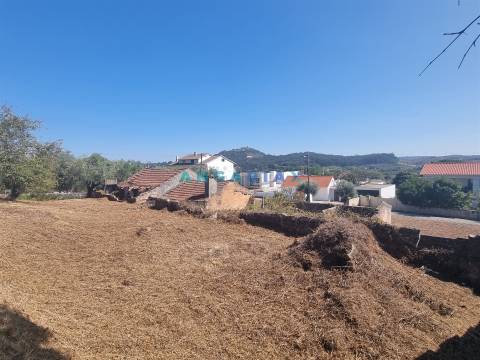 ANG1472 - Casa à Venda em Atouguia, Ourém