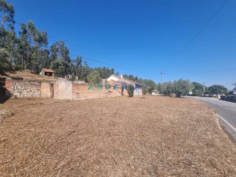 ANG1472 - Casa à Venda em Atouguia, Ourém