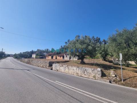 ANG1472 - Casa à Venda em Atouguia, Ourém