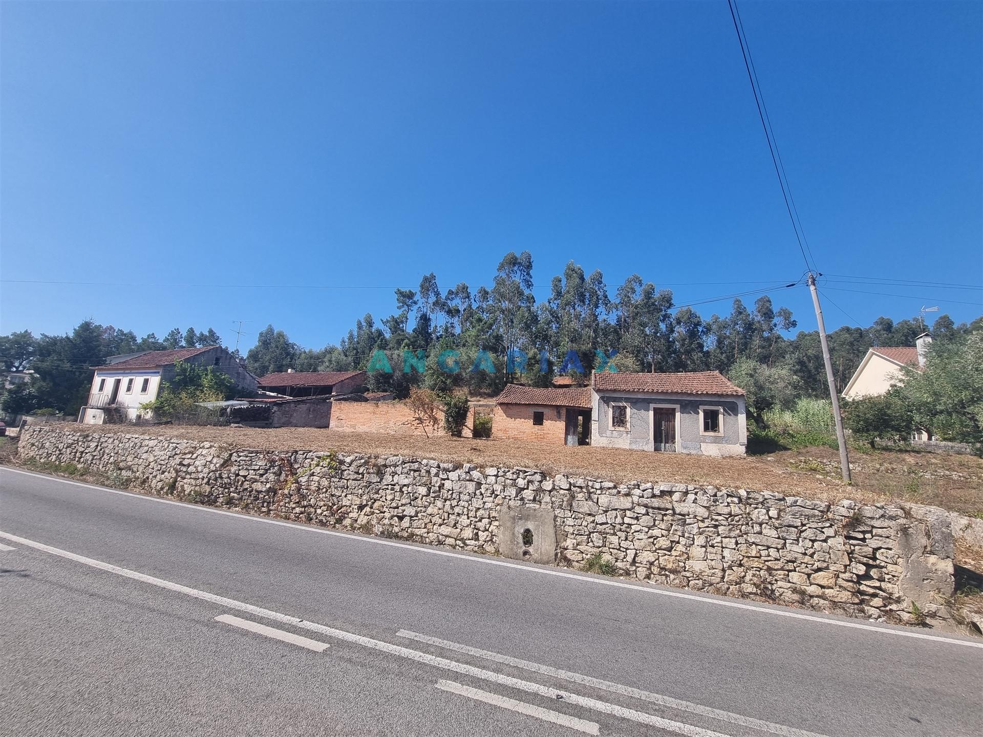 ANG1472 - Casa à Venda em Atouguia, Ourém