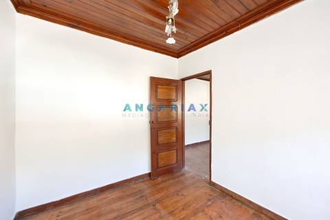 ANG1477 - Moradia T3 para Venda em Serro Ventoso, Porto de Mós