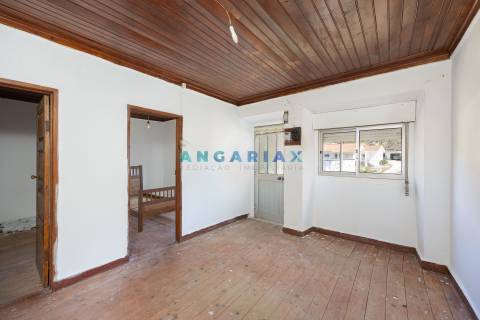 ANG1477 - Moradia T3 para Venda em Serro Ventoso, Porto de Mós