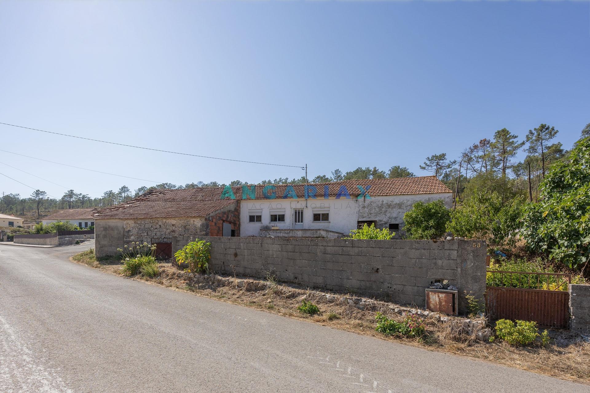 ANG1477 - Moradia T3 para Venda em Serro Ventoso, Porto de Mós