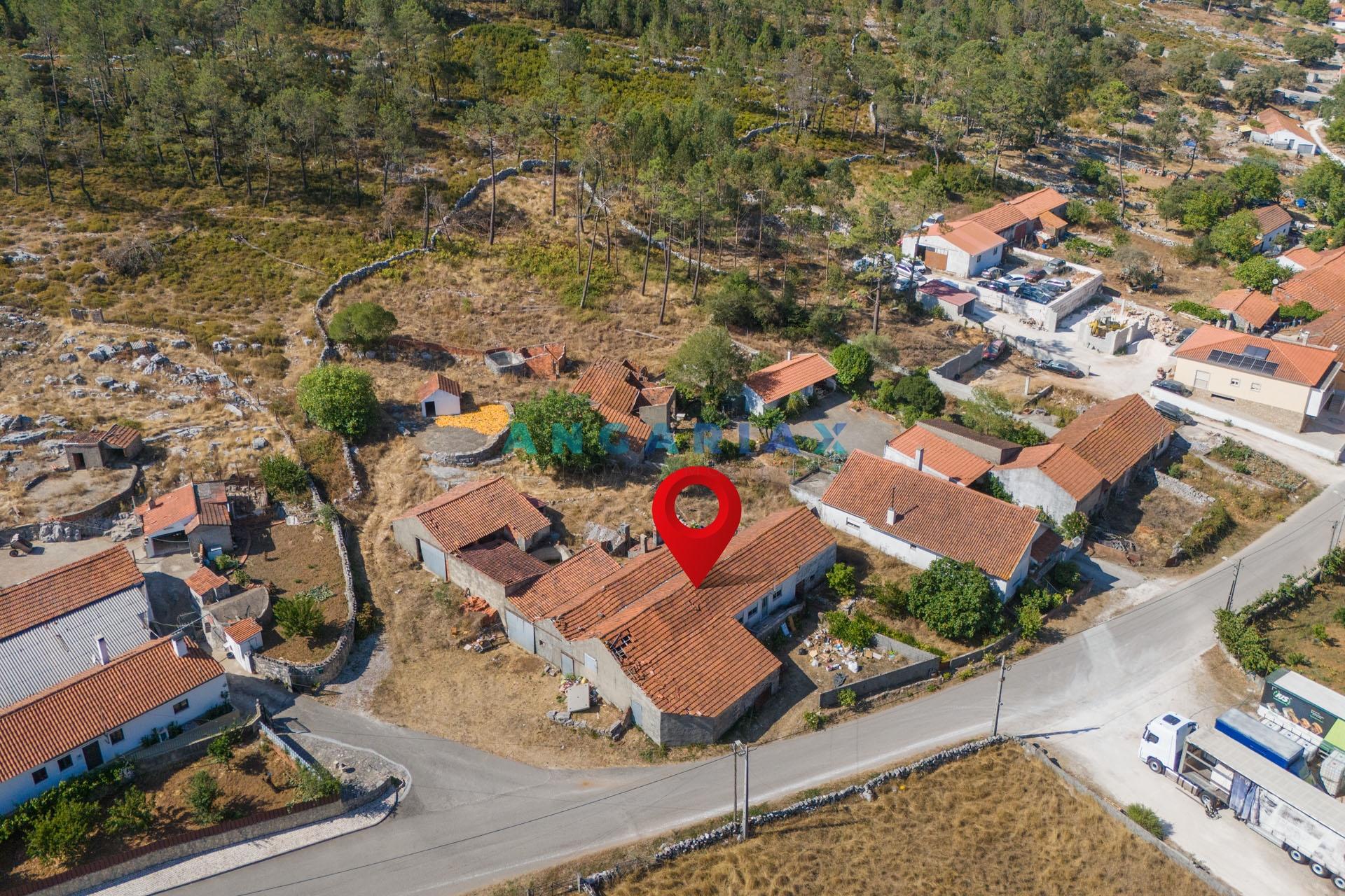 ANG1477 - Moradia T3 para Venda em Serro Ventoso, Porto de Mós