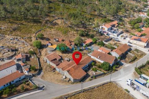 ANG1477 - Moradia T3 para Venda em Serro Ventoso, Porto de Mós