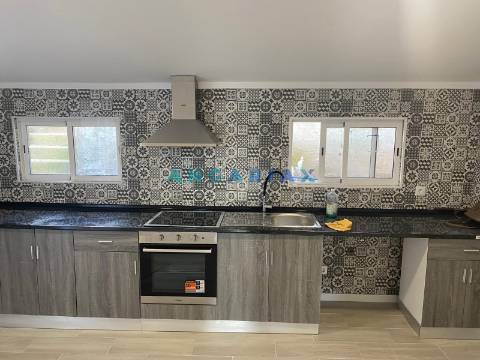 ANG1479 - Andar de Moradia T3 para Arrendamento Mira de Aire, Porto de Mós