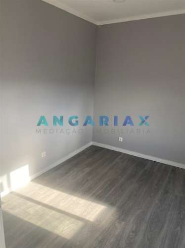 ANG1479 - Andar de Moradia T3 para Arrendamento Mira de Aire, Porto de Mós