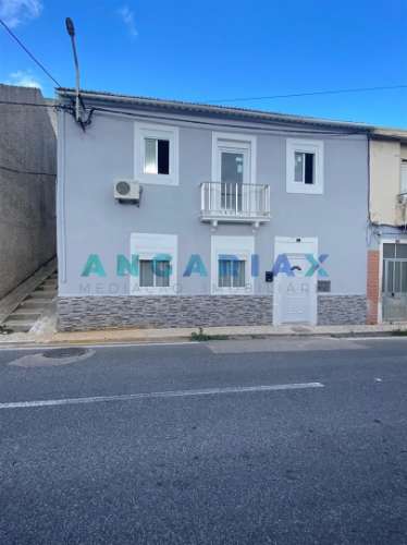 ANG1478 - Andar de Moradia T1 para Arrendamento em Mira de Aire, Porto de Mós