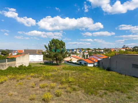ANG1482 - Terreno para Venda em Leiria