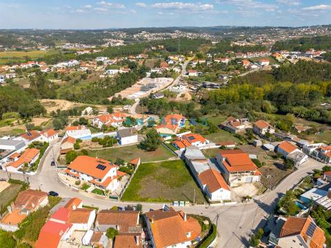 ANG1482 - Terreno para Venda em Leiria