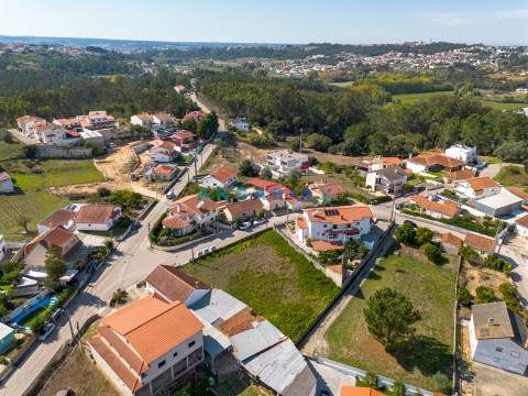 ANG1482 - Terreno para Venda em Leiria