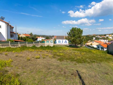 ANG1482 - Terreno para Venda em Leiria