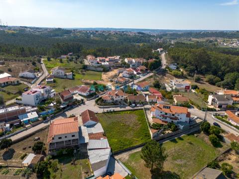ANG1483 - Terreno para Venda em Leiria