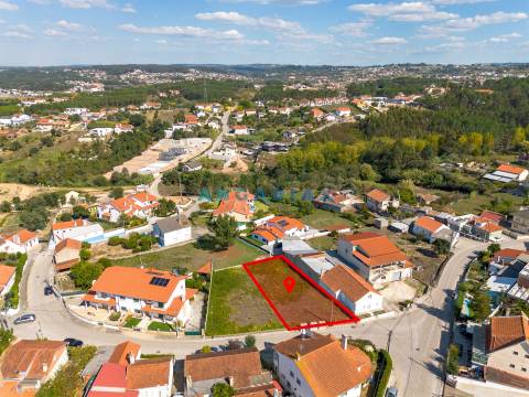 ANG1483 - Terreno para Venda em Leiria