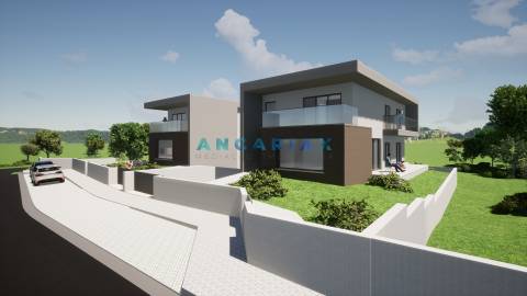 ANG1485 - Moradia T4 para Venda em Ortigosa