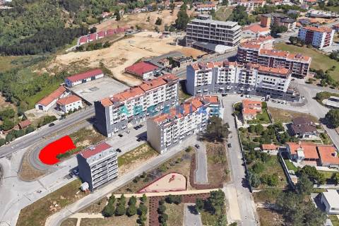 ANG1490 - Lote para Prédio para Venda em Leiria