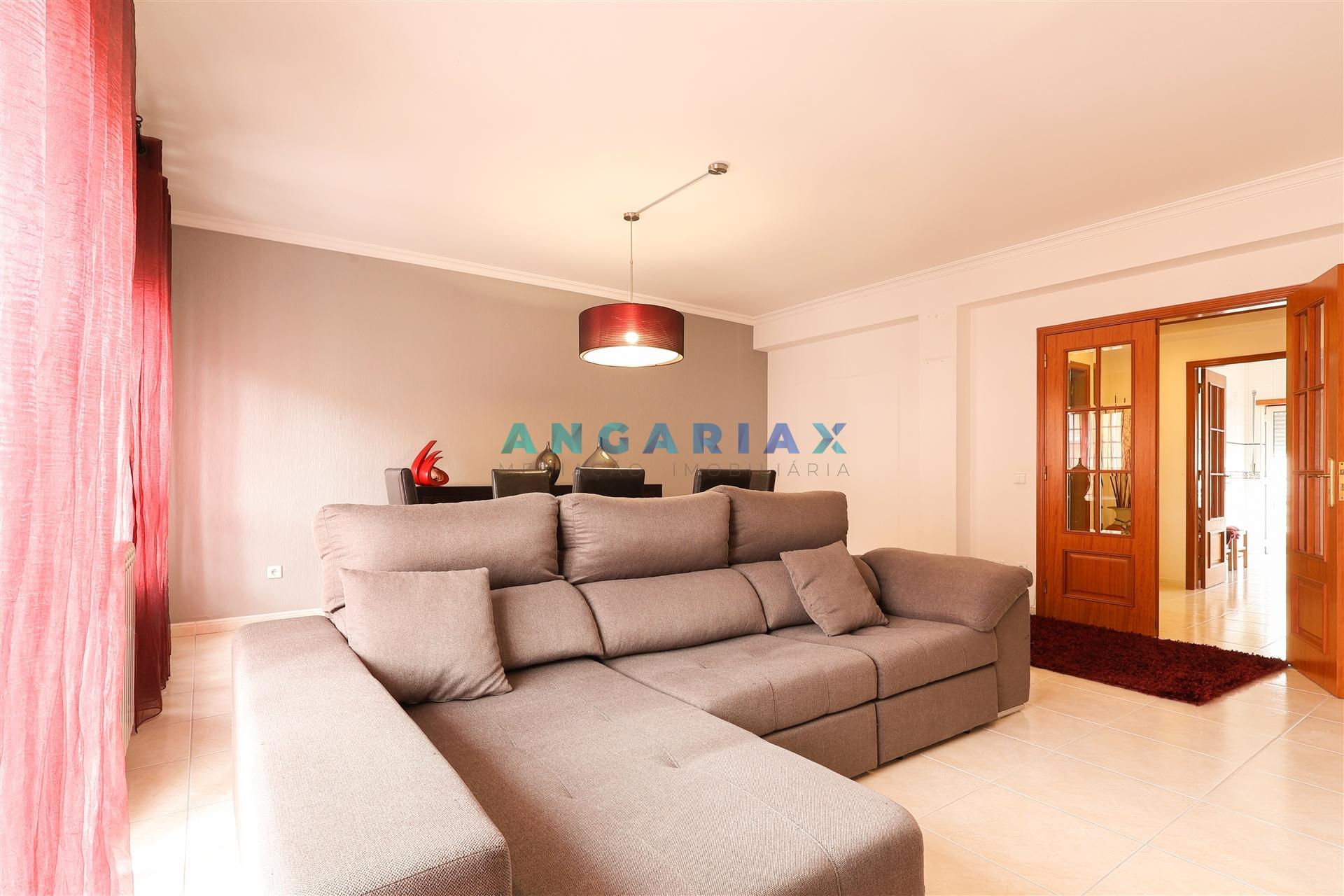 ANG1493 - Apartamento T3 para Arrendamento em Marinha Grande