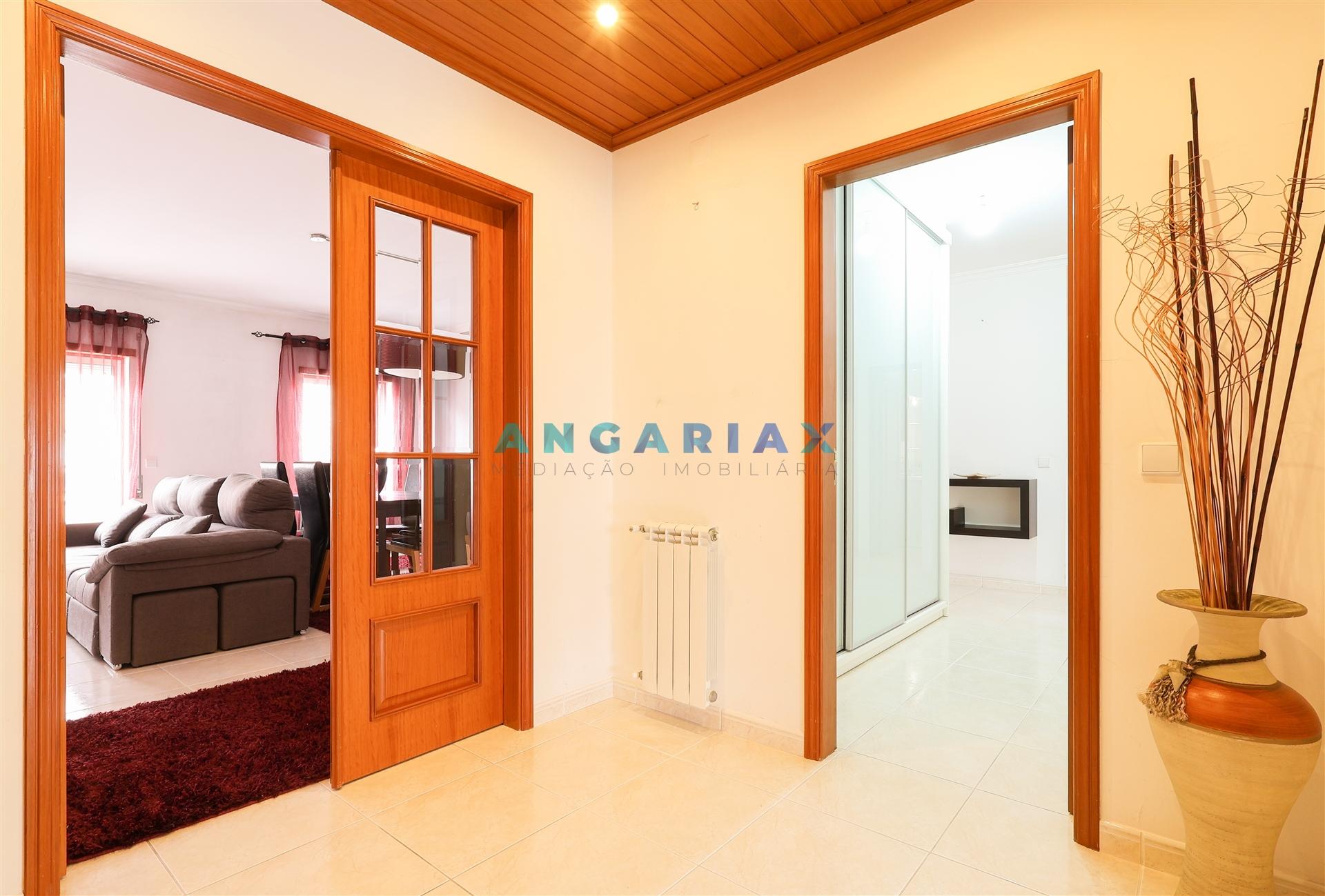 ANG1493 - Apartamento T3 para Arrendamento em Marinha Grande