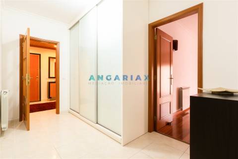 ANG1493 - Apartamento T3 para Arrendamento em Marinha Grande