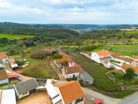 ANG1497 - Moradia para Venda em Turquel, Alcobaça