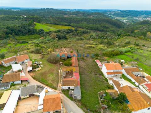 ANG1497 - Moradia para Venda em Turquel, Alcobaça